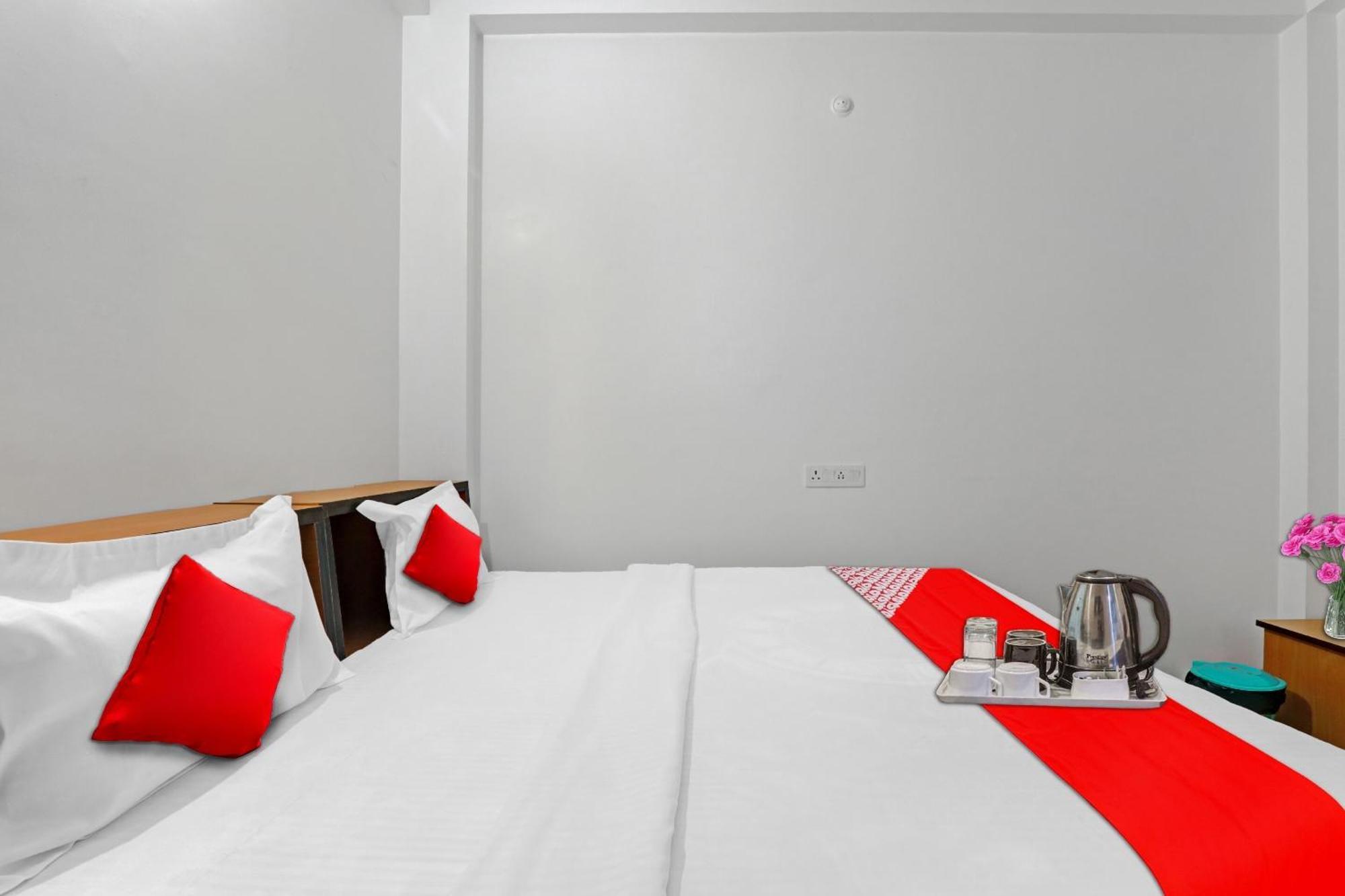 Hotel O Sai Galaxy Hotel & Restaurant Kánpur Kültér fotó